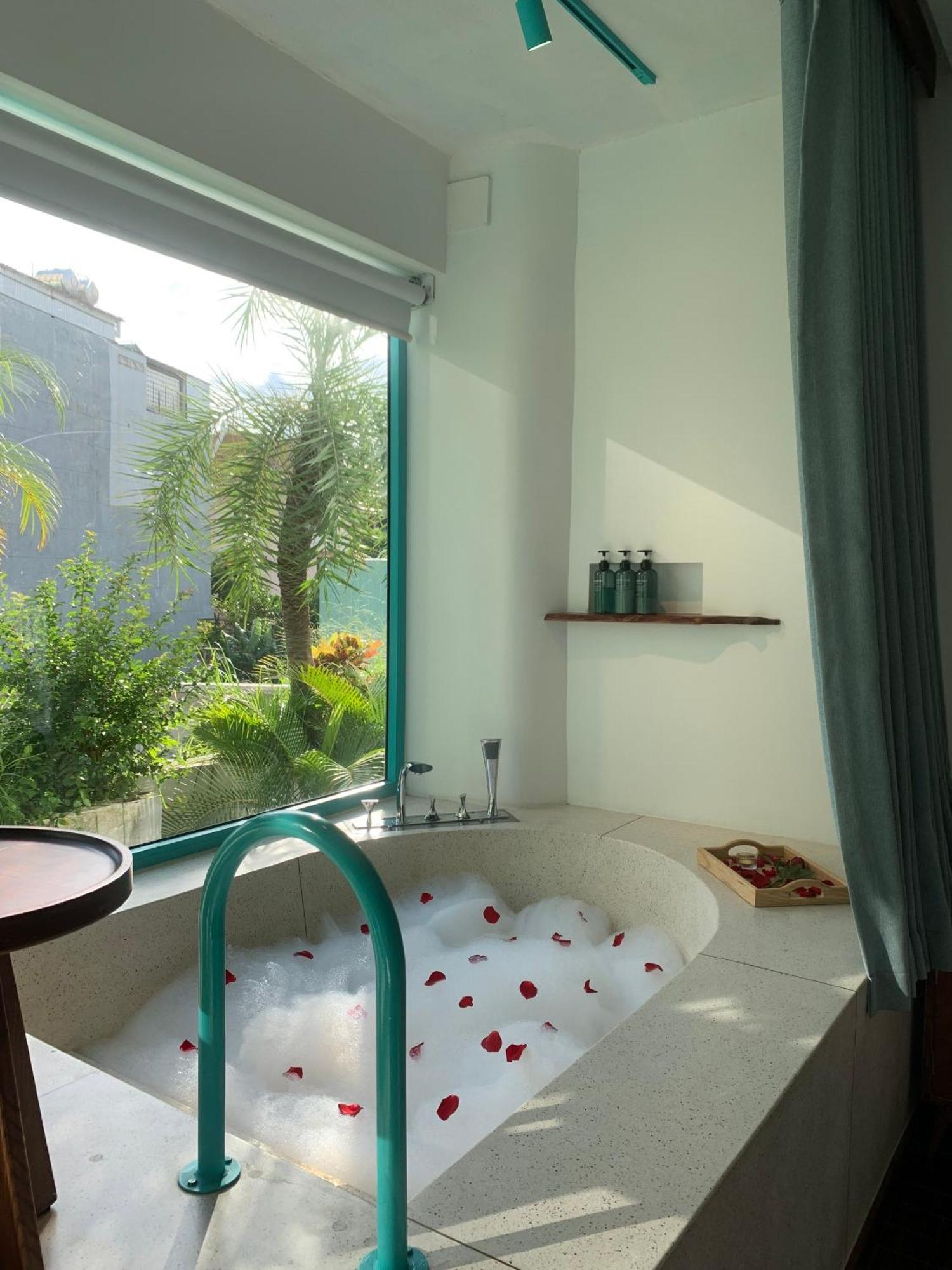 Hotel Le Bouton ดานัง ภายนอก รูปภาพ